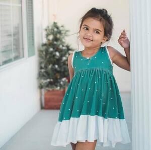 Omi Jo Well Dressed Wolf Snow Globe Green Lounge Set Size 10 NEW NWT